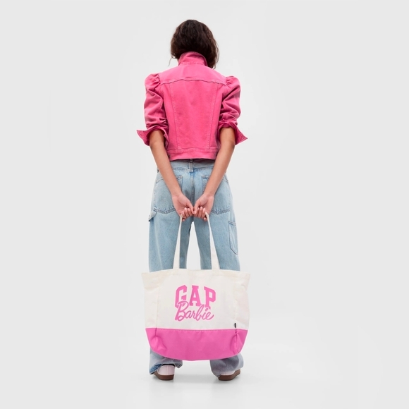 NWT 💖 GAP x Barbie Puff Sleeve Denim Jacket 💖 - Picture 2 of 8